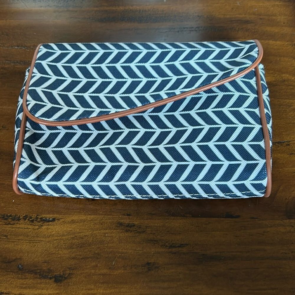 Air France vvibtage cosmetics bag impeccable
